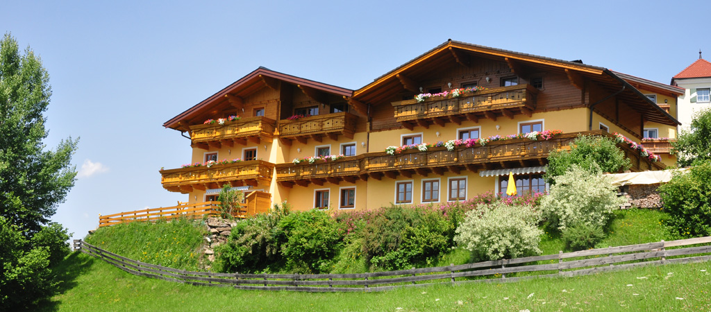 Appartement und Zimmer in Alpendorf - Haus Hoellwart